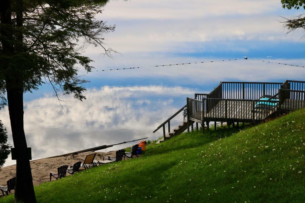 Sunny Point Resort Otter Lake Exterior foto